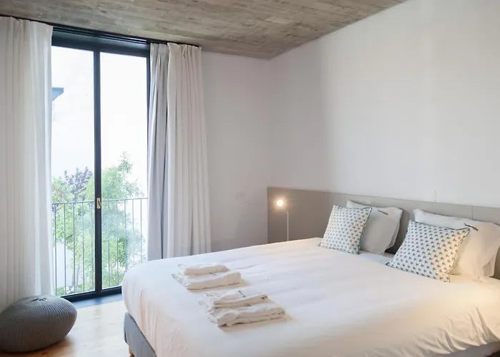 Feels Like Home Intendente Cozy Industrial Flat